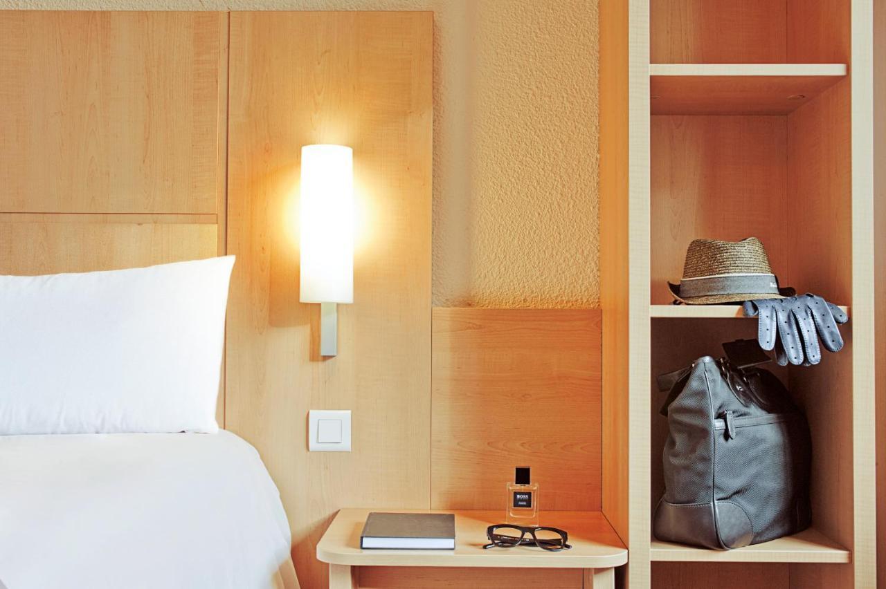 Ibis Barcelona Mollet Hotel Mollet del Valles Bagian luar foto
